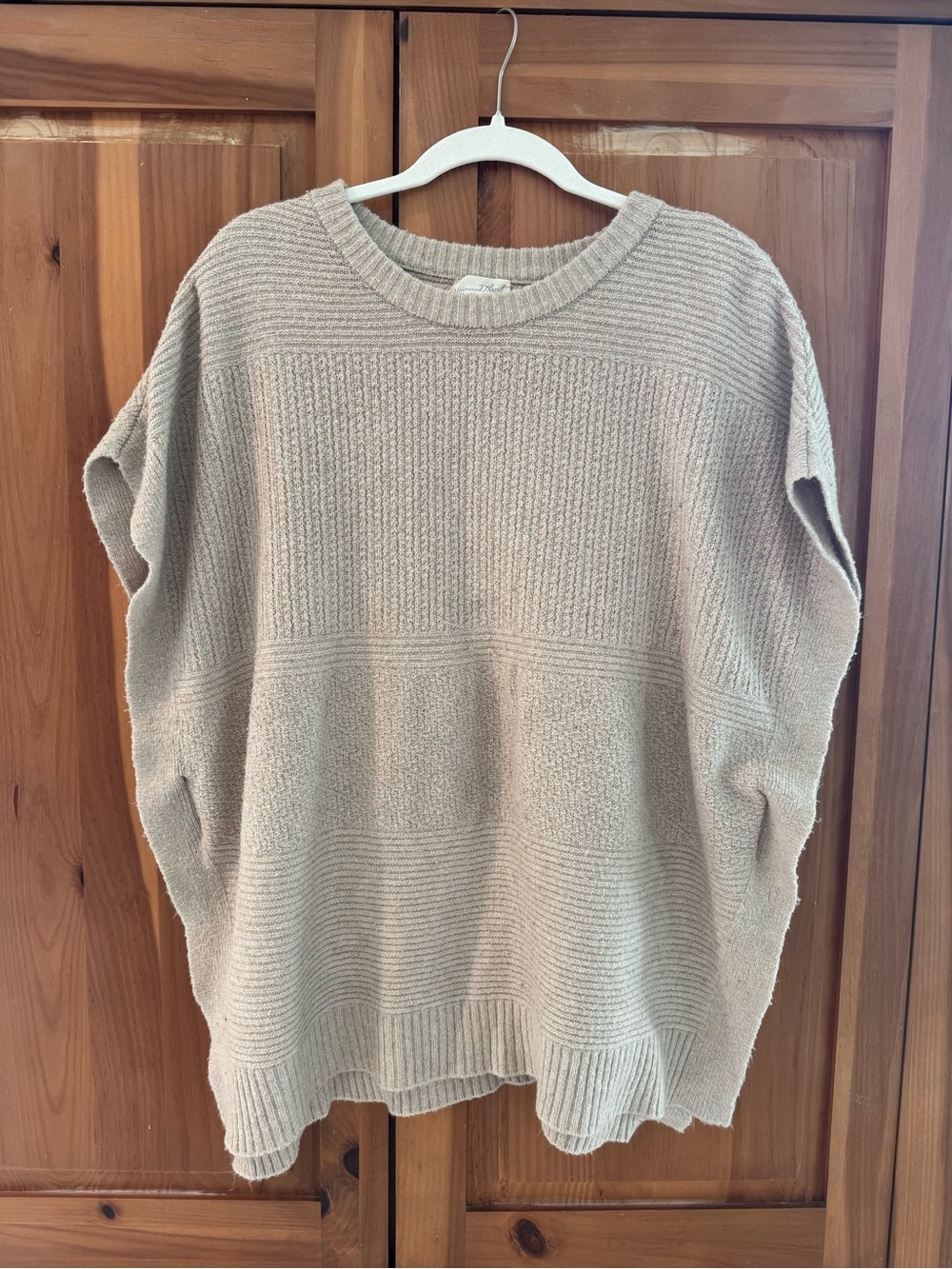 Universal Thread Crewneck Sweater in Light Beige